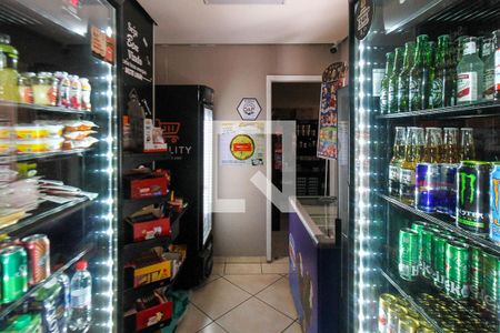 Apartamento para alugar com 40m², 2 quartos e 1 vagamercado