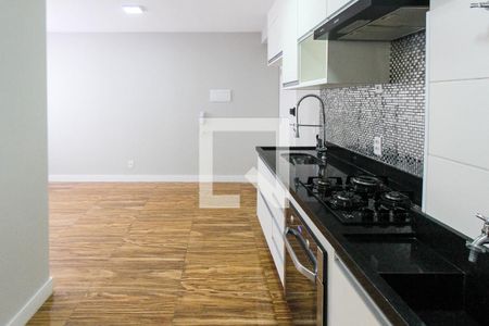 Cozinha de apartamento para alugar com 2 quartos, 40m² em Sítio da Figueira, São Paulo