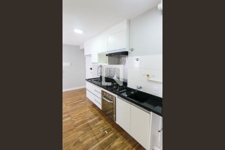 Cozinha de apartamento para alugar com 2 quartos, 40m² em Sítio da Figueira, São Paulo