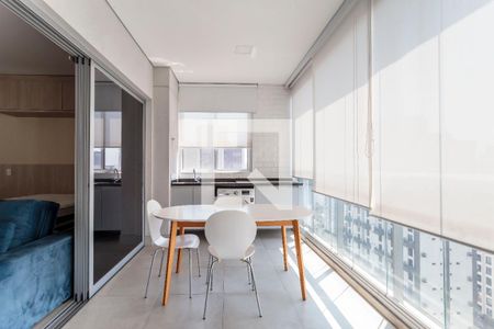 Sala/Quarto de kitnet/studio para alugar com 1 quarto, 45m² em Indianópolis, São Paulo