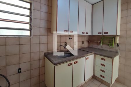 Cozinha  de apartamento para alugar com 3 quartos, 88m² em Jardim García, Campinas