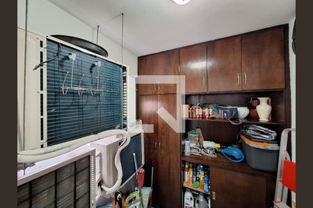 Apartamento à venda com 121m², 3 quartos e 1 vaga Apartamento à venda com 121m², 3 quartos e 1 vagaQuarto de Serviço