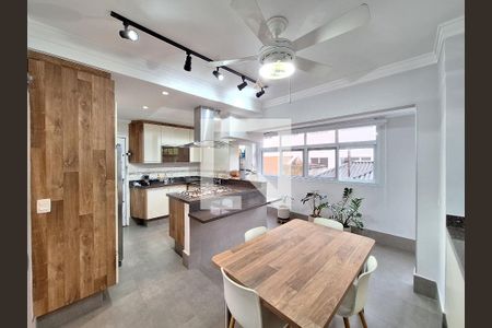 Apartamento à venda com 121m², 3 quartos e 1 vaga Apartamento à venda com 121m², 3 quartos e 1 vagaCozinha