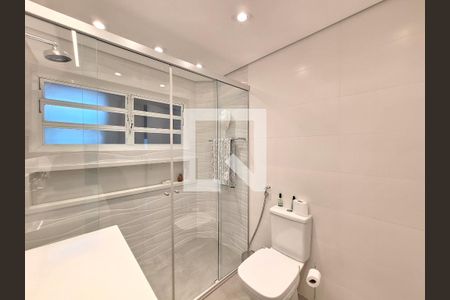 Apartamento à venda com 121m², 3 quartos e 1 vaga Apartamento à venda com 121m², 3 quartos e 1 vagaBanheiro 1