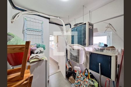 Apartamento à venda com 121m², 3 quartos e 1 vaga Apartamento à venda com 121m², 3 quartos e 1 vagaQuarto de Serviço