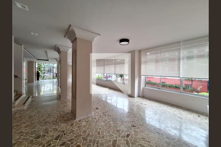 Apartamento à venda com 121m², 3 quartos e 1 vaga Apartamento à venda com 121m², 3 quartos e 1 vagaÁrea comum