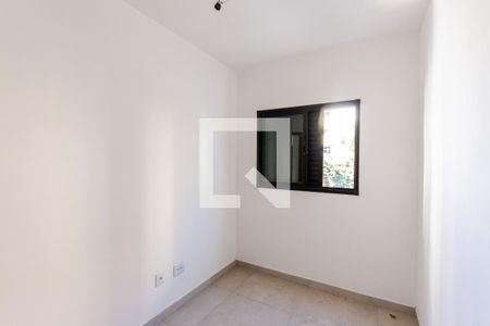 Quarto 1 de apartamento para alugar com 2 quartos, 40m² em Parque das Nações, Santo André