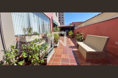 Apartamento para alugar com 145m², 2 quartos e 1 vagaÁrea comum - jardim