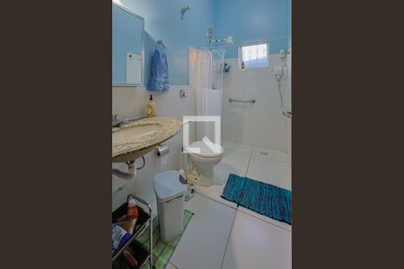 Casa à venda com 162m², 5 quartos e 1 vagaBanheiro