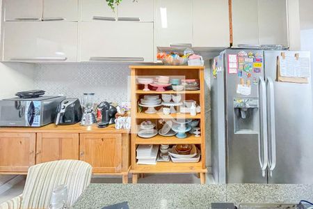 Apartamento à venda com 111m², 2 quartos e 1 vaga Apartamento à venda com 111m², 2 quartos e 1 vagaCozinha