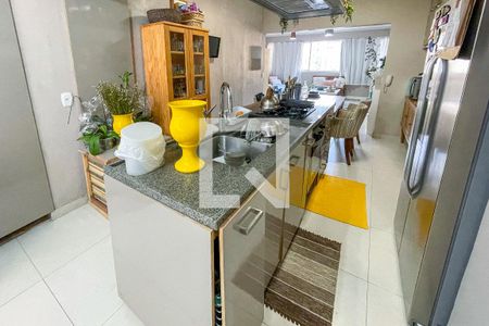 Apartamento à venda com 111m², 2 quartos e 1 vaga Apartamento à venda com 111m², 2 quartos e 1 vagaCozinha
