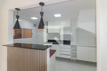 Casa de condomínio à venda com 123m², 3 quartos e 2 vagasCozinha