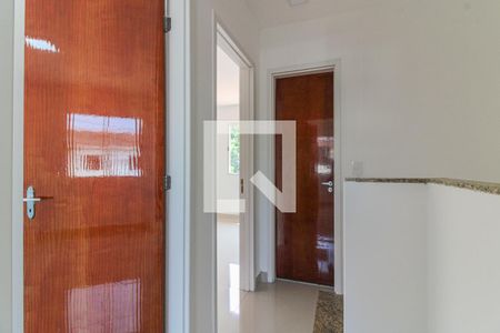 Casa de condomínio à venda com 123m², 3 quartos e 2 vagasCorredor acesso dormitórios