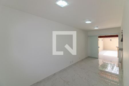 Casa de condomínio à venda com 123m², 3 quartos e 2 vagasSala