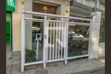 Fachada do Prédio de apartamento para alugar com 1 quarto, 65m² em Catete, Rio de Janeiro