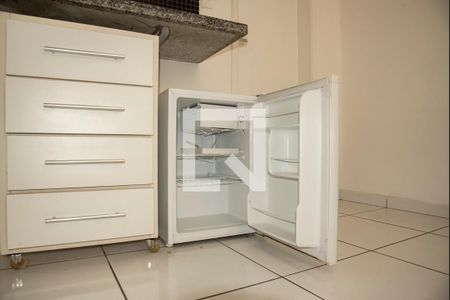 Studio para alugar com 13m², 1 quarto e sem vaga Studio para alugar com 13m², 1 quarto e sem vagaCozinha