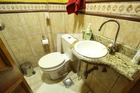 Casa de condomínio à venda com 83m², 3 quartos e 1 vagaBanheiro 02