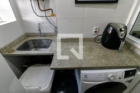 Apartamento à venda com 86m², 2 quartos e 1 vagaDetalhe da area de serviço