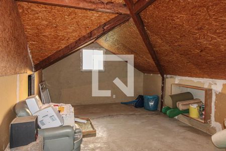 Casa de condomínio à venda com 360m², 3 quartos e 3 vagasSótão