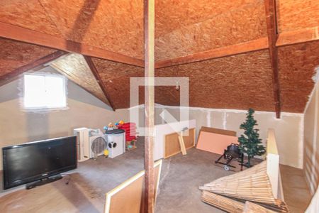 Casa de condomínio à venda com 360m², 3 quartos e 3 vagasSótão