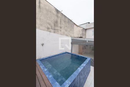 Casa à venda com 150m², 3 quartos e 2 vagasPiscina