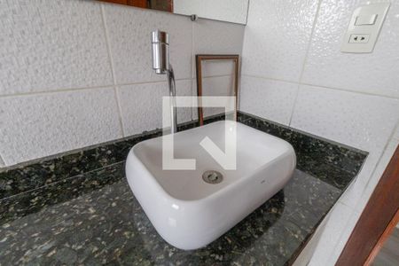 Casa à venda com 150m², 3 quartos e 2 vagasBanheiro