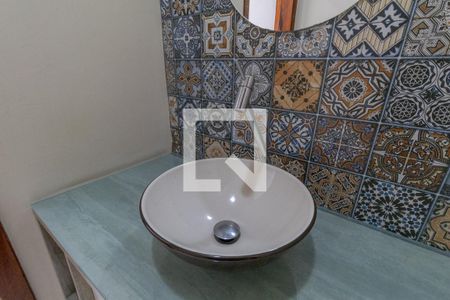 Casa à venda com 150m², 3 quartos e 2 vagasLavabo