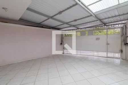 Casa à venda com 150m², 3 quartos e 2 vagasGaragem