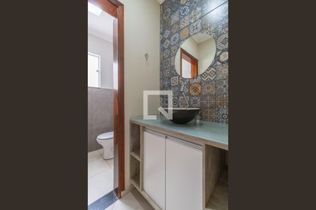 Casa à venda com 150m², 3 quartos e 2 vagasLavabo