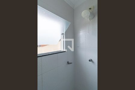 Casa à venda com 150m², 3 quartos e 2 vagasBanheiro