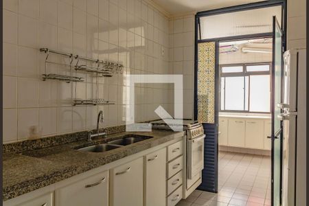 Apartamento à venda com 90m², 2 quartos e 2 vagasCozinha