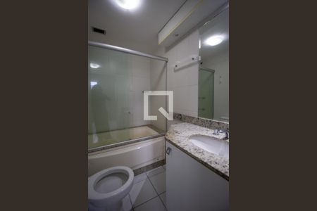 Apartamento à venda com 170m², 3 quartos e 2 vagasBanheiro da Suíte