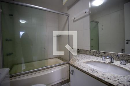 Apartamento à venda com 170m², 3 quartos e 2 vagasBanheiro da Suíte