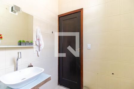 Casa à venda com 106m², 2 quartos e sem vaga Casa à venda com 106m², 2 quartos e sem vagaBanheiro