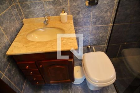 Casa à venda com 200m², 3 quartos e 4 vagasBanheiro 1