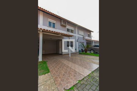 Casa de condomínio à venda com 109m², 3 quartos e 3 vagasFachada