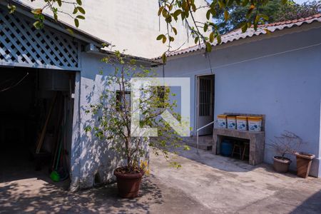 Casa à venda com 215m², 2 quartos e 4 vagasQuintal