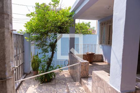 Casa à venda com 215m², 2 quartos e 4 vagasVaranda