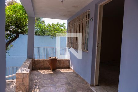 Casa à venda com 215m², 2 quartos e 4 vagasVaranda