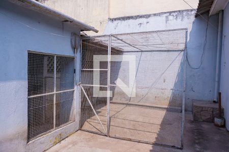 Casa à venda com 215m², 2 quartos e 4 vagasQuintal