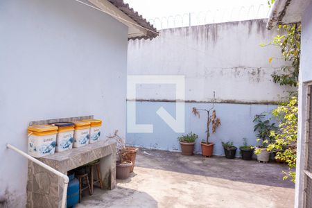 Casa à venda com 215m², 2 quartos e 4 vagasQuintal