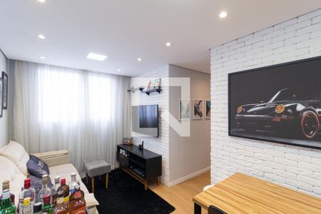 Apartamento à venda com 44m², 2 quartos e 1 vaga Apartamento à venda com 44m², 2 quartos e 1 vagaSala