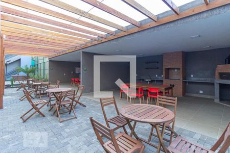 Apartamento à venda com 44m², 2 quartos e 1 vaga Apartamento à venda com 44m², 2 quartos e 1 vagaÁrea comum - Churrasqueira