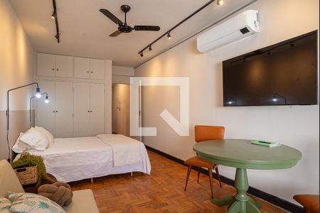 Sala/Quarto de kitnet/studio para alugar com 1 quarto, 40m² em Consolação, São Paulo