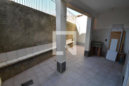 Casa à venda com 325m², 6 quartos e 3 vagasÁrea de Serviço