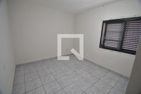 Casa à venda com 325m², 6 quartos e 3 vagasQuarto 2 - Suíte