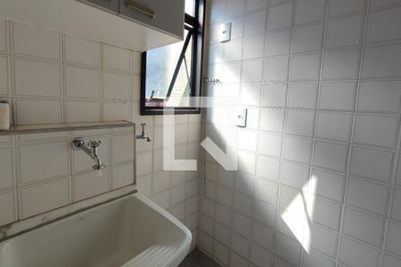 Apartamento à venda com 74m², 1 quarto e 1 vaga Apartamento à venda com 74m², 1 quarto e 1 vagaÁrea de Serviço