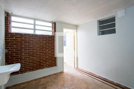 Casa para alugar com 25m², 1 quarto e sem vaga Casa para alugar com 25m², 1 quarto e sem vagaÁrea comum - Área de serviço