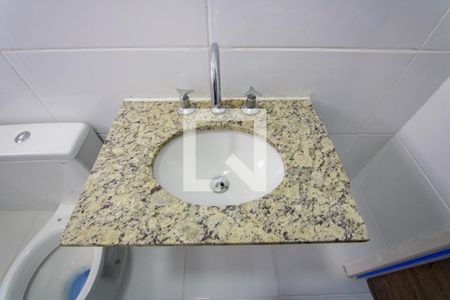 Banheiro de casa para alugar com 1 quarto, 25m² em Casa Branca, Santo André