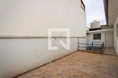 Casa para alugar com 25m², 1 quarto e sem vaga Casa para alugar com 25m², 1 quarto e sem vagaÁrea comum - Quintal